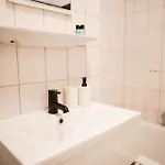 Zentrale In Netflix, Küche Und Boxspring-komfort Leimen (Baden)