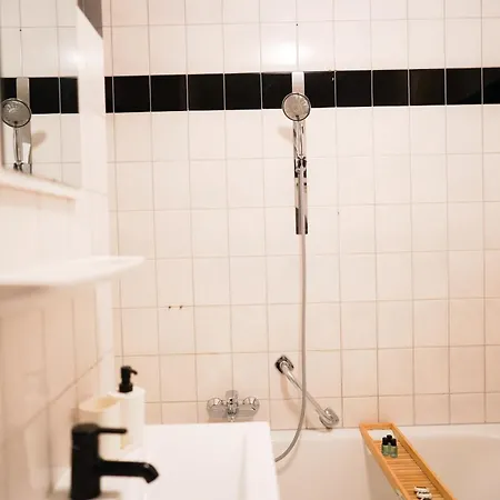 Apartment Zentrale In Netflix, Küche Und Boxspring-komfort Leimen (Baden)
