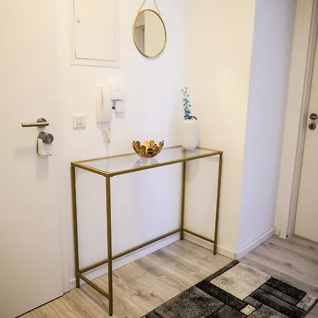 Zentrale In Netflix, Küche Und Boxspring-komfort * Leimen (Baden)