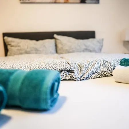 Apartment Zentrale In Netflix, Küche Und Boxspring-komfort *
