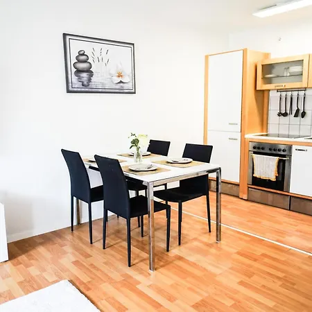 Zentrale In Netflix, Küche Und Boxspring-komfort